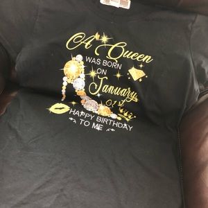 Black teeshirt, Born in January personalized